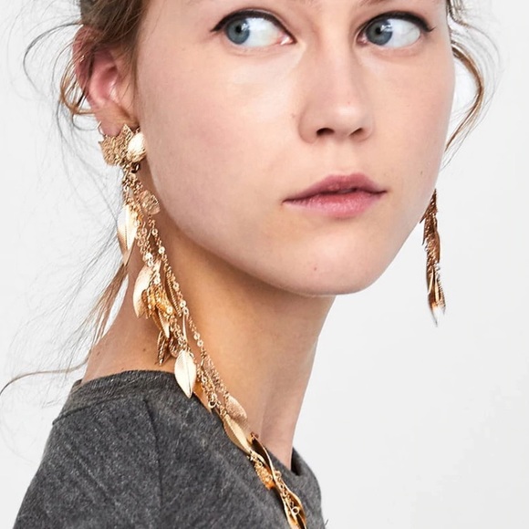 Zara statement earrings - Picture 3 of 3